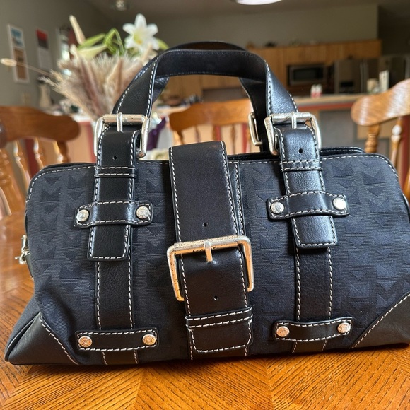 MICHAEL KORS BLACK PEBBLED
LEATHER SATCHEL - MEDIUM
BELTED TOTE HANDBAG - Picture 10 of 11